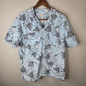 Levis Men's Relaxed Fit Hops Short Sleeve Shirt - Light Blue Lightweight